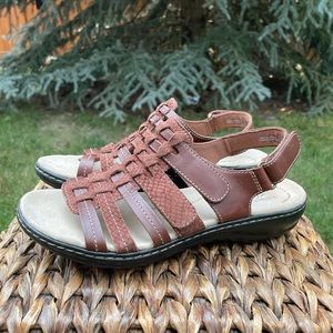 New Clarks Brown Leather Leisa Rhea Sling back Comfort Sandal